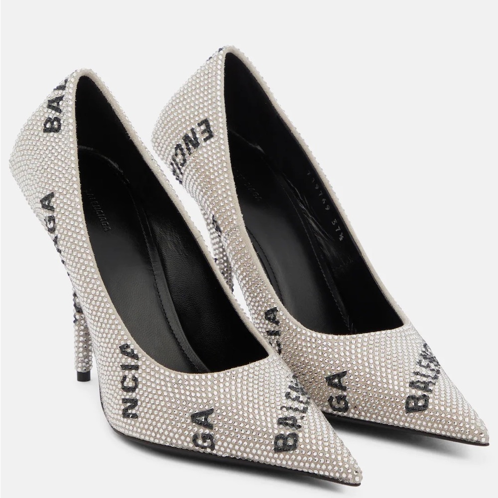 New Authentic BALENCIAGA
Square Knife embellished pumps - Picture 8 of 9